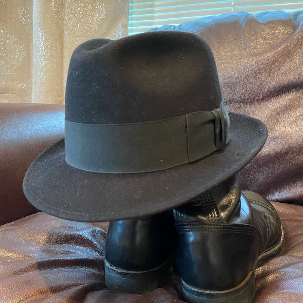 Stetson Saxon